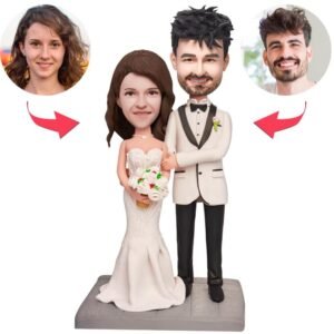 Bride and groom bobblehead