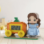 christmas-brick-clock